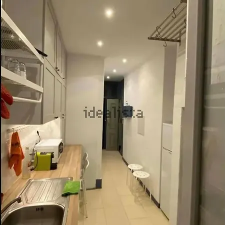 Cost - Double Single Bed With Share Bathroom Quarto em Acomodações Particulares Lisboa
